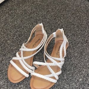 Sandals size 5
